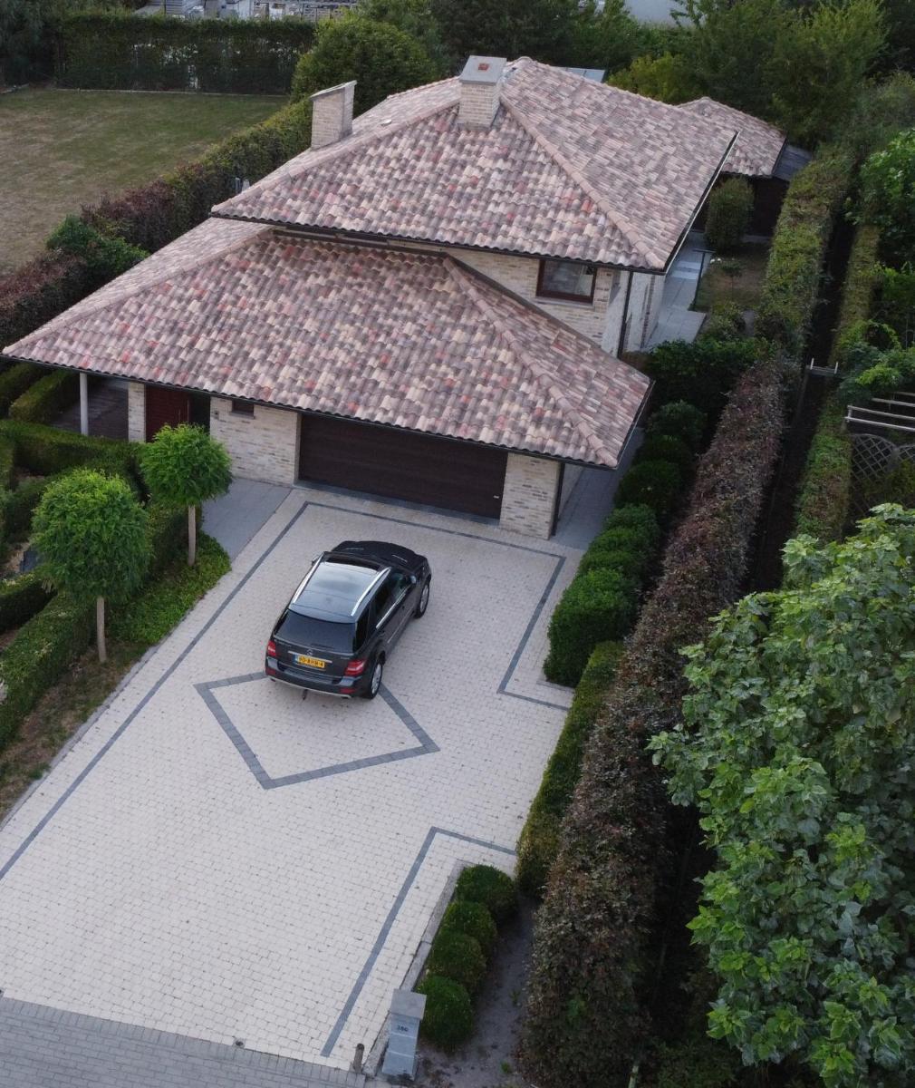 Modern Spanish Hacienda - 10km from the coast - Housity