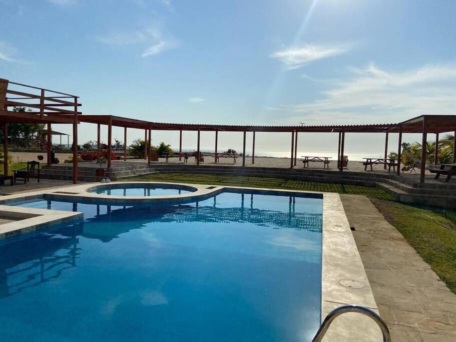 Kalani heights 1 bedroom house that sleeps 6 - Housity