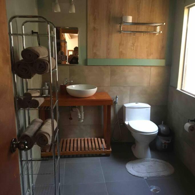 Kalani heights 1 bedroom house that sleeps 6 - Housity