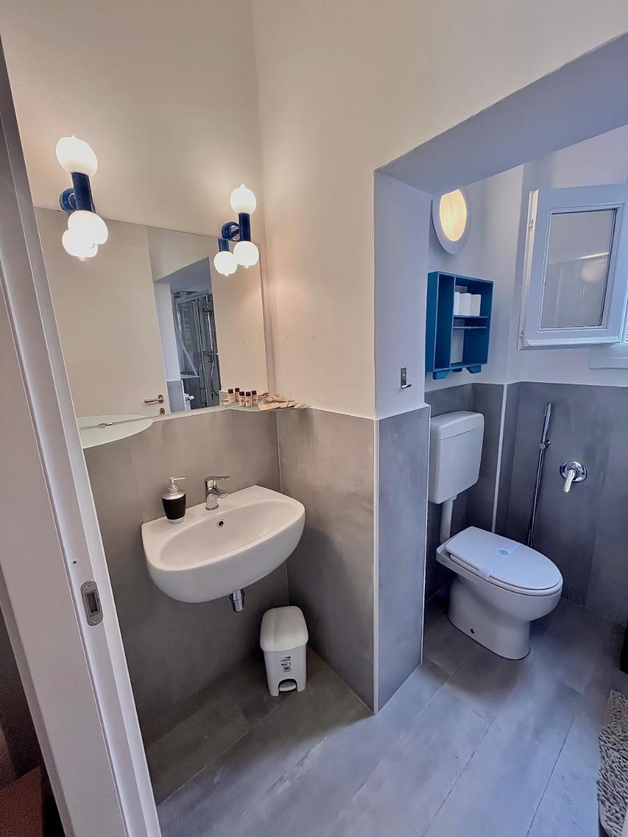 [Piazza Vittoria] Historic Netflix penthouse - Housity