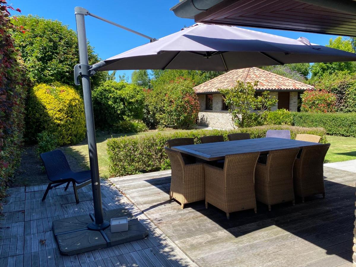 Modern Spanish Hacienda - 10km from the coast - Housity
