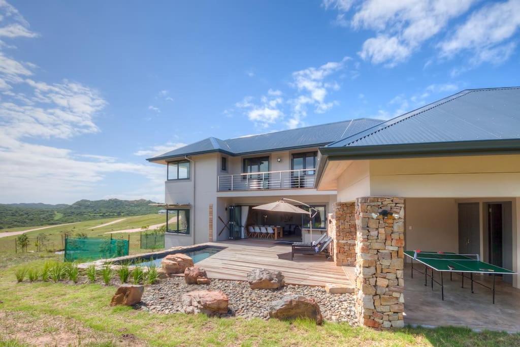 Umthi Lodge, Wildlife, Pool, Power Inverter - Housity