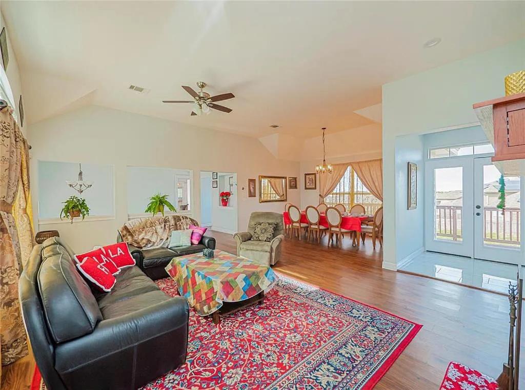 Knight Hawk Suites - Housity