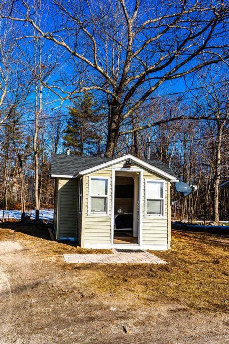 Cozy Cabin in a rural setting (#10) In Temple, NH - Housity