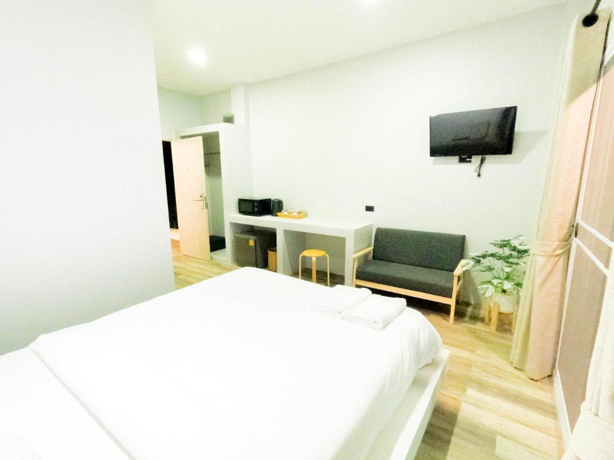 Port Station Koh Tao - Housity