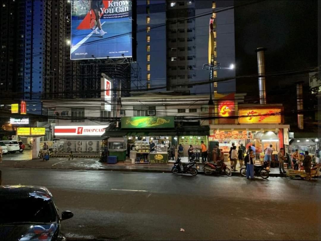 URBAN DECA TOWER EDSA MANDALUYONG SHAW BLVD - Housity