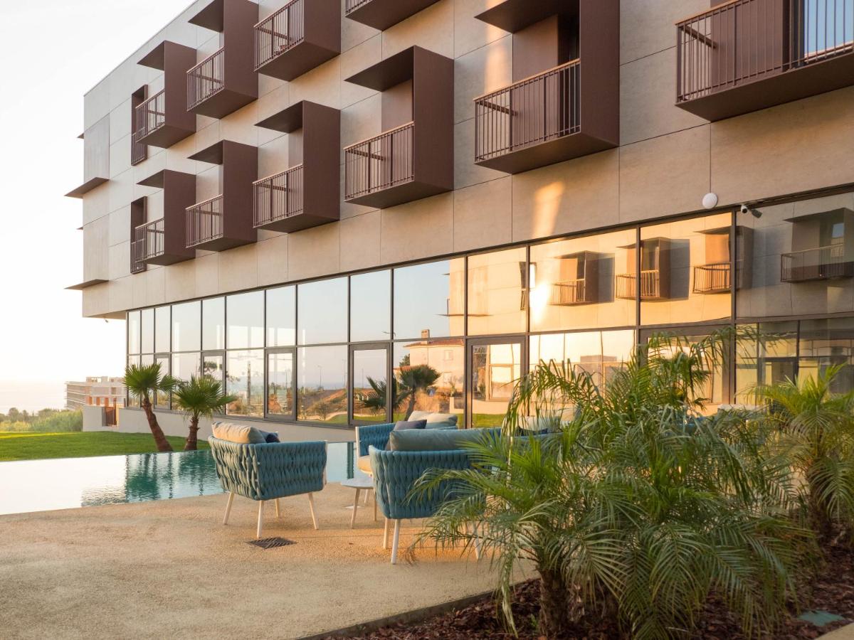 A piscina em ou perto de Sines Sea View Business & Leisure Hotel
