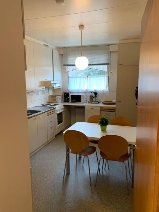 Mesaani, big villa for 8-Person at Turku near Meyer gate - Housity