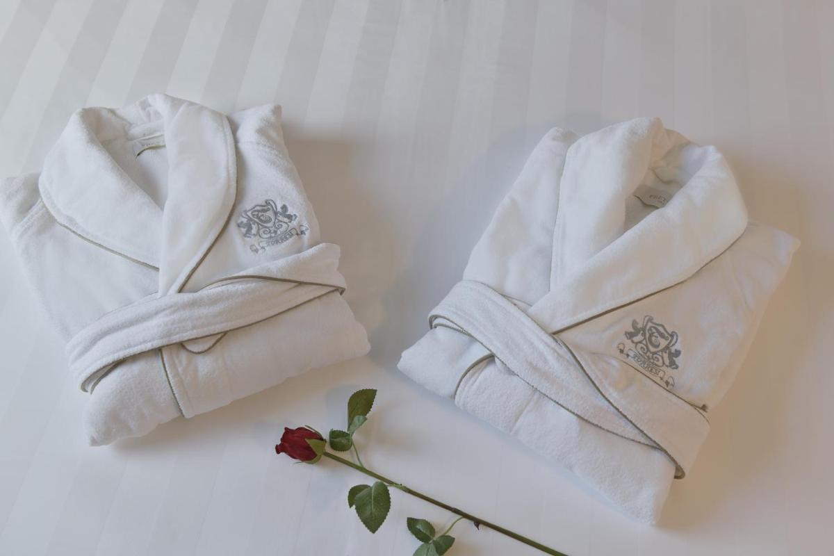 Hotel Torresi - Housity