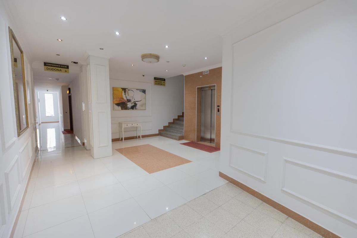 Suitetrails - Dodona ApartHotel in Prishtina