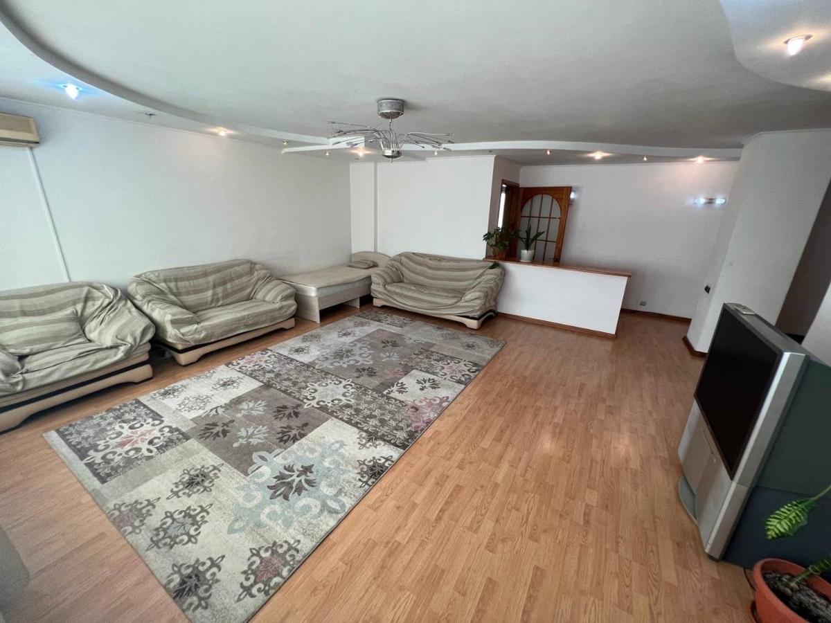 Spacious apartment on st 28a Gogol - Housity