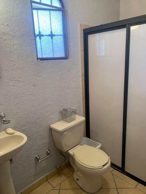 Departamento en fraccionamiento con seguridad. - Housity