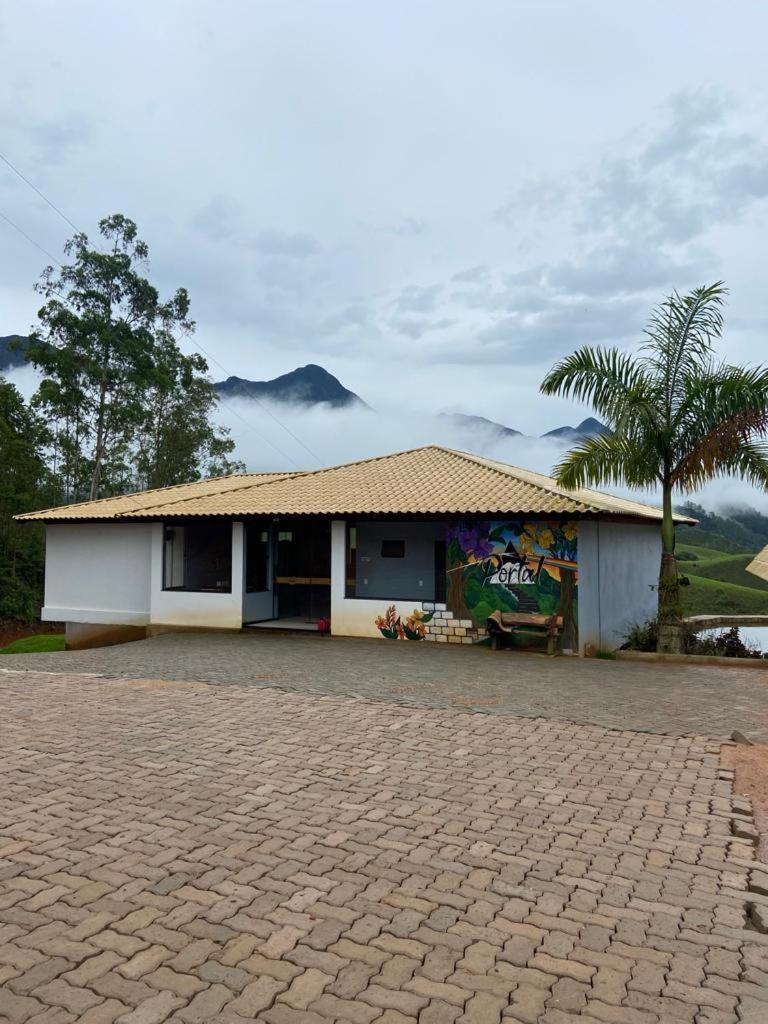 Pousada Portal - Housity