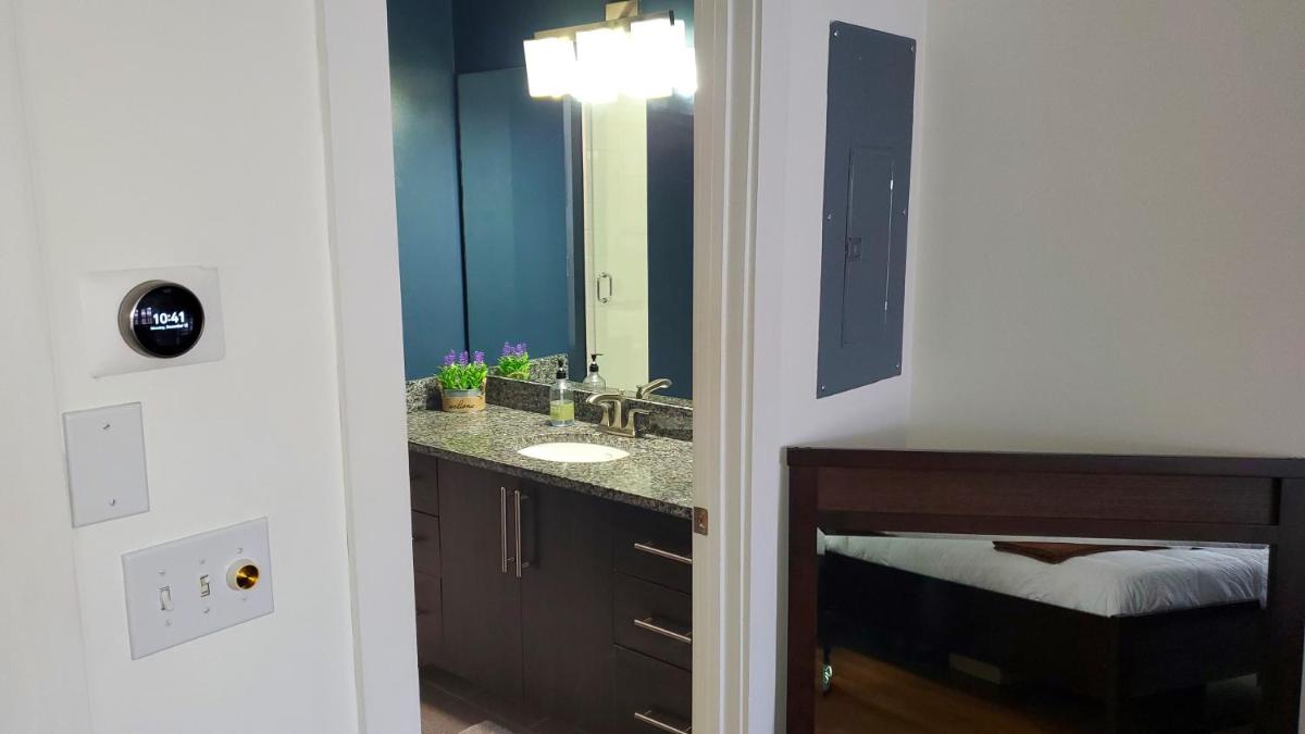 Couples Modern Retreat ! - Housity