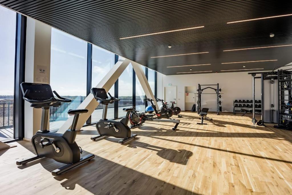 Suitetrails - Cloche dOr - Breathtaking view Apartment 1 Bedroom with Spa, Pool, Gym, Parking