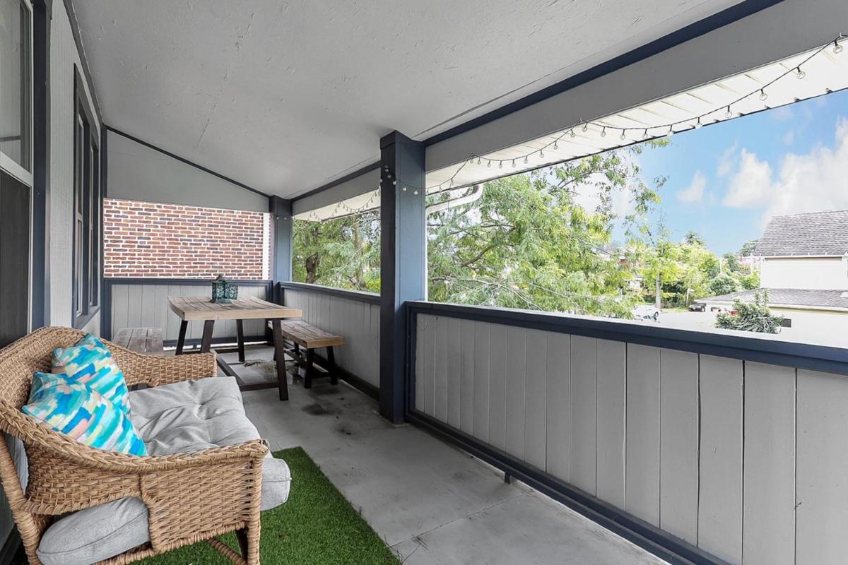 Chic 2BR near DT, 8 min walk to Park&Conservatory - Housity