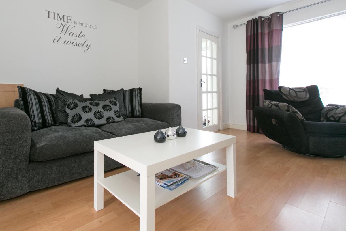 ire House Eire House - Housity