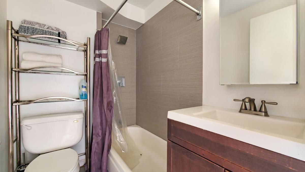 Waikiki beach cozy studio no resort fee - Housity