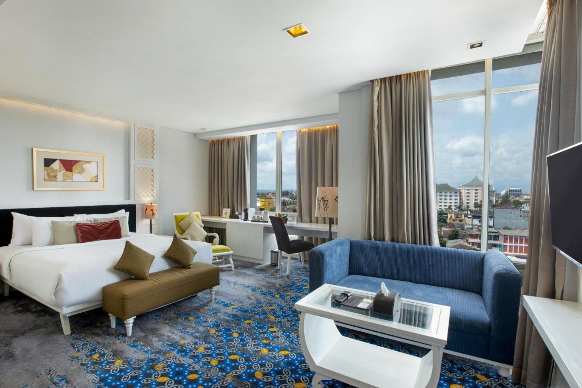 Jambuluwuk Malioboro Hotel Yogyakarta - Housity