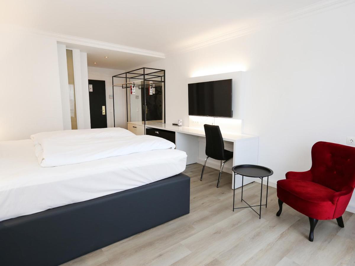 DORMERO Hotel Meerbusch - Housity