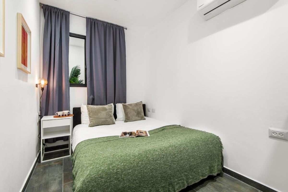 Suitetrails - Renovated apt on Frishman beach with Bomb Shelter M8
