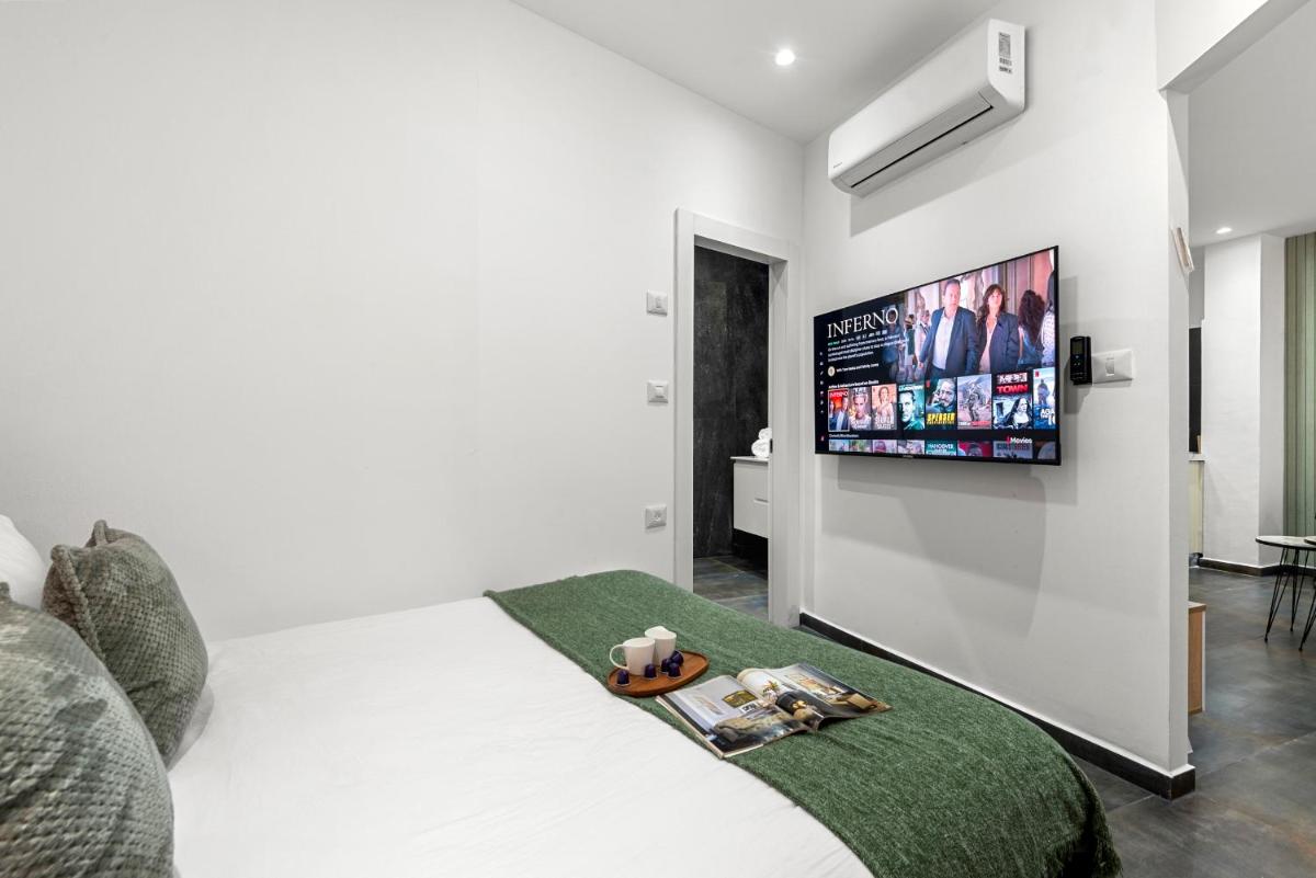 Suitetrails - Brand new apartment w Bomb Shelter next to the beach M4