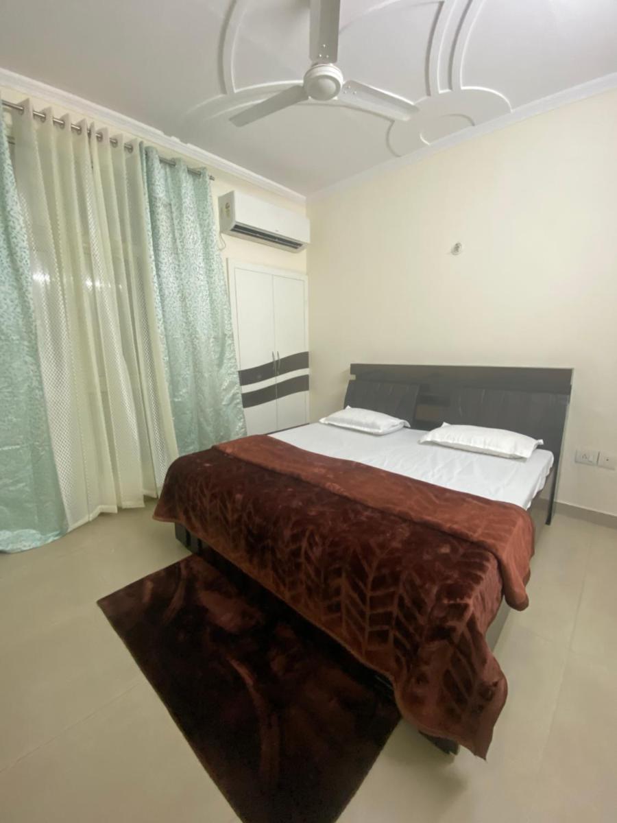 Condo apartment with 3 bedrooms - Housity