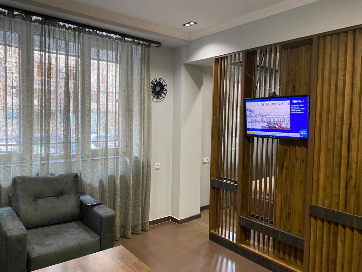One Central Apartment - Housity