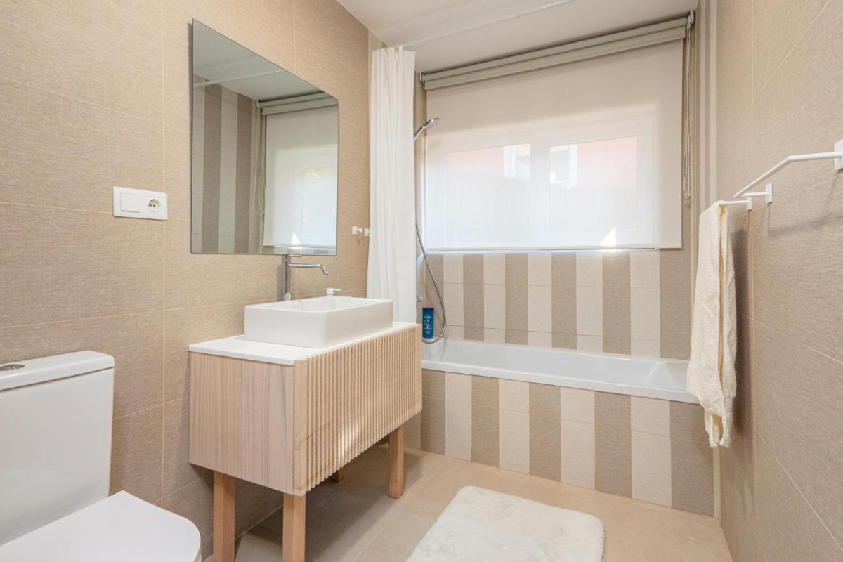 Suitetrails - RB-7 Residencial BEGUR 6 Pax