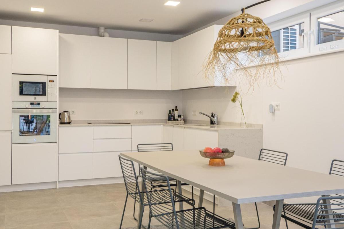 Suitetrails - RB-7 Residencial BEGUR 6 Pax