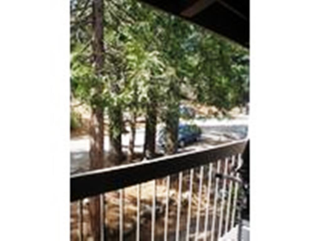 Yosemite Condominium - Housity