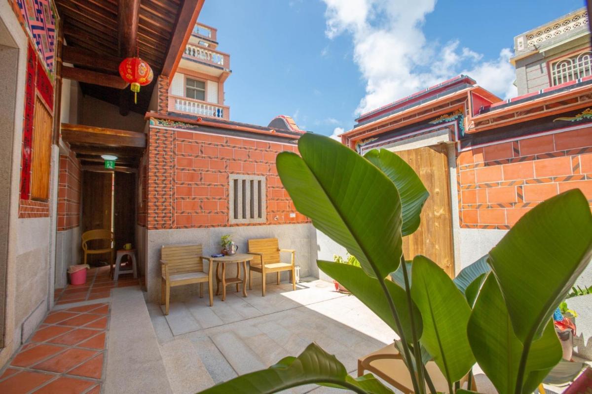 King of Thailand - Housity