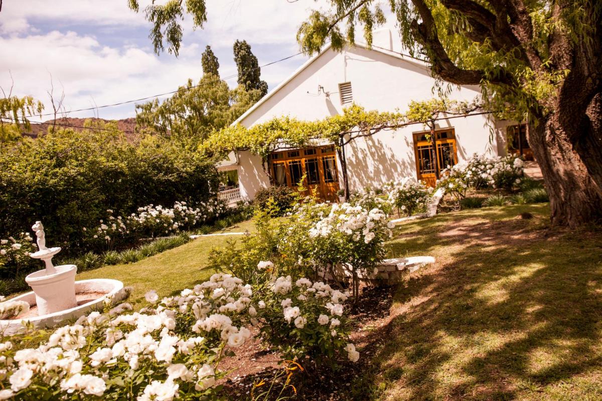 Zonnenstrahl Selfcatering Holiday home & Caravan Park - Housity