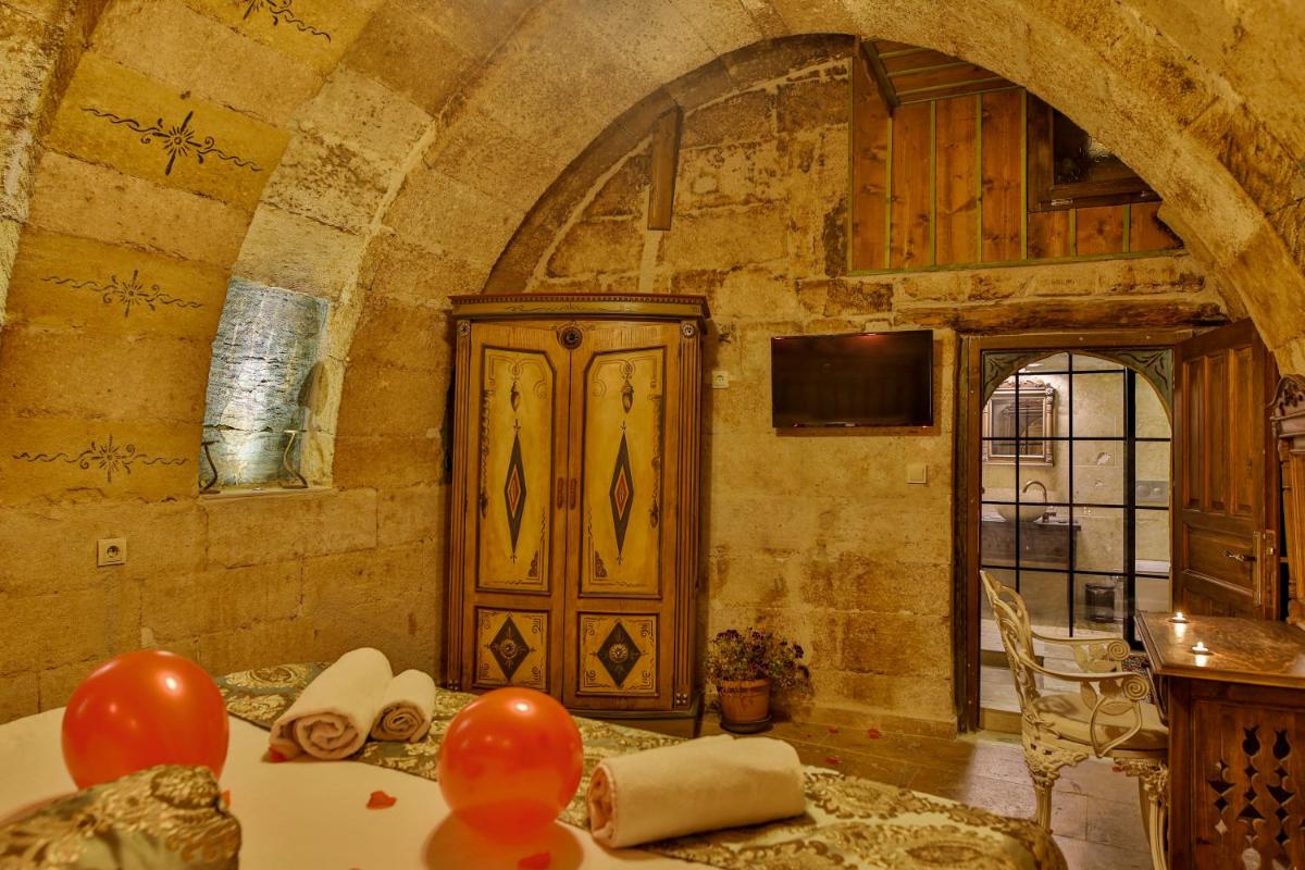 Casia Cave Suites - Housity