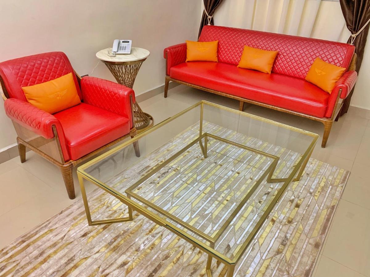 Double D Luxury Apartments - Housity