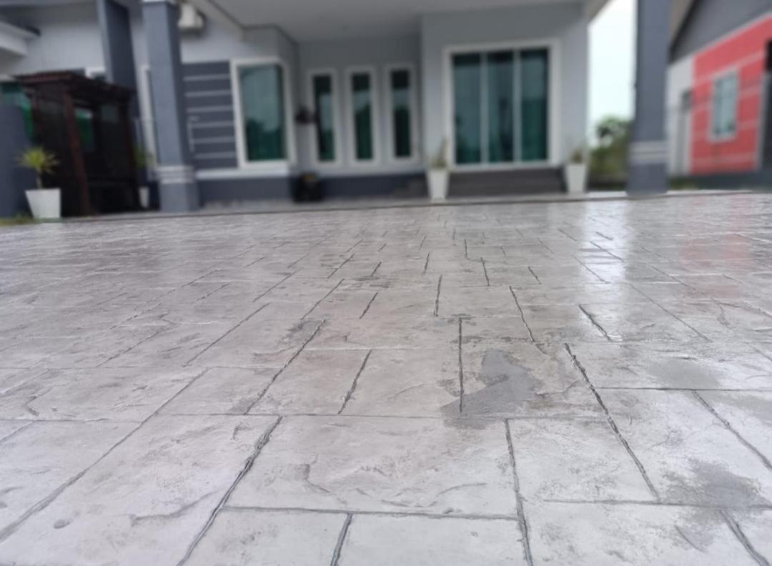 ZR D'Datok Homestay, GongBadak & Private Pool - Housity