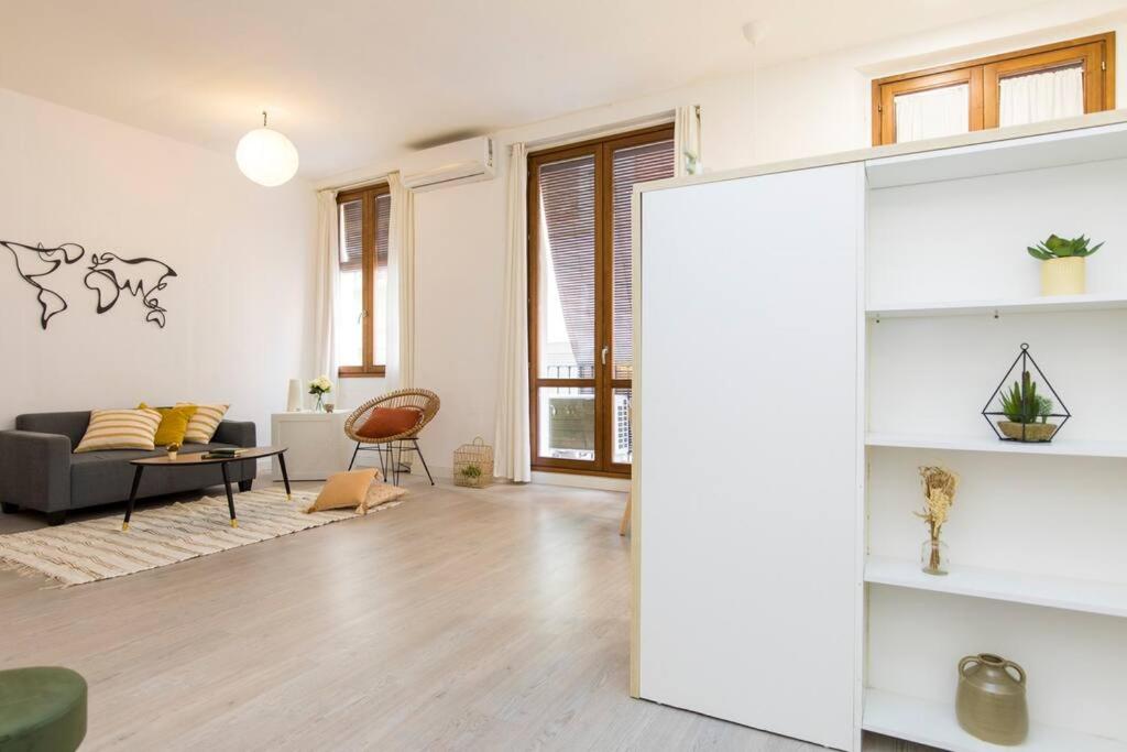 Moderno apartamento en casco histórico + desayuno! - Housity