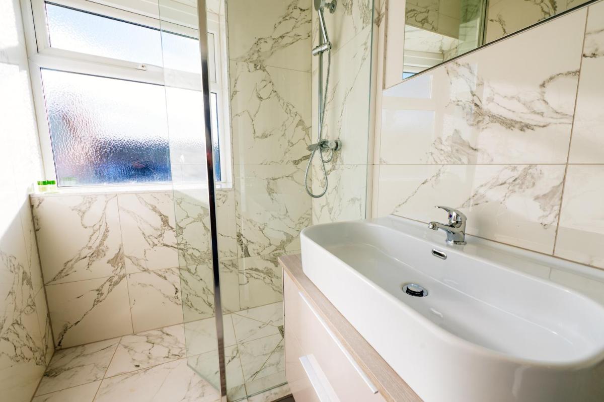 35a Howard Gardens - Cardiff City Centre - Hizvo