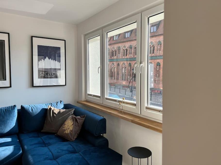 Old town square, perfect location and view . - Housity