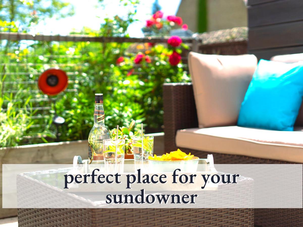 Parterre Lounge mit Terrasse -Nähe Karlsruhe & KIT - ohne Treppen -barrierefreie Dusche - Housity