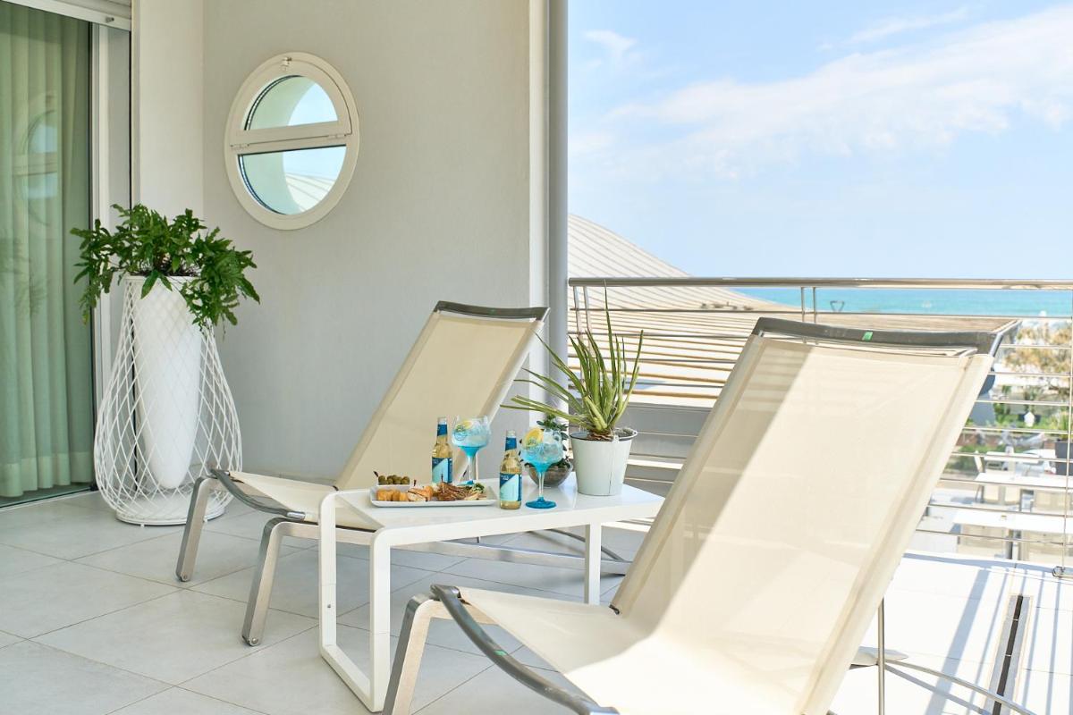JUST SUITES - Housity