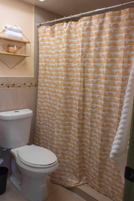 The Green Door Bungalow - Housity