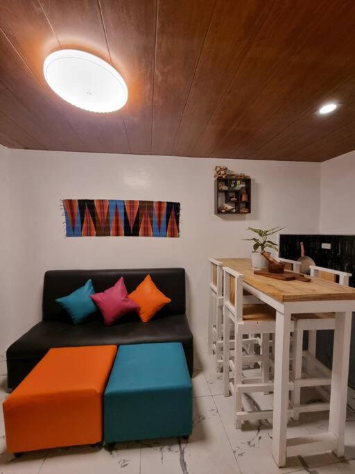 Entire Apartment Baguio City - CS PINES Dahlia Unit - Housity