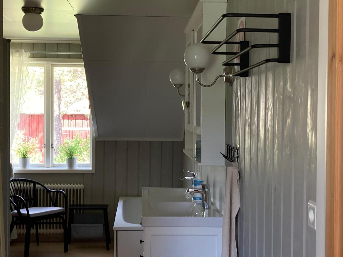 Gård Mörbacka Bed & Breakfast - Housity