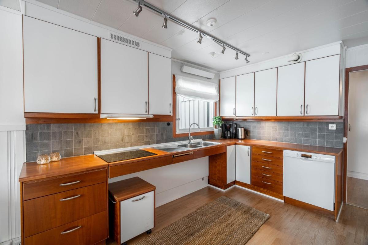 Spacious Villa located in Beautiful High Coast - Housity