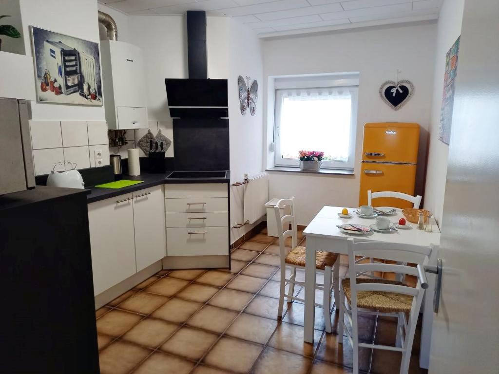 Ferienwohnung Uni Koblenz - Housity