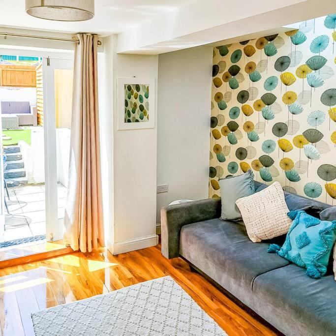 2 Bed Cottage Barnstaple North Devon Dog-Friendly! - Housity