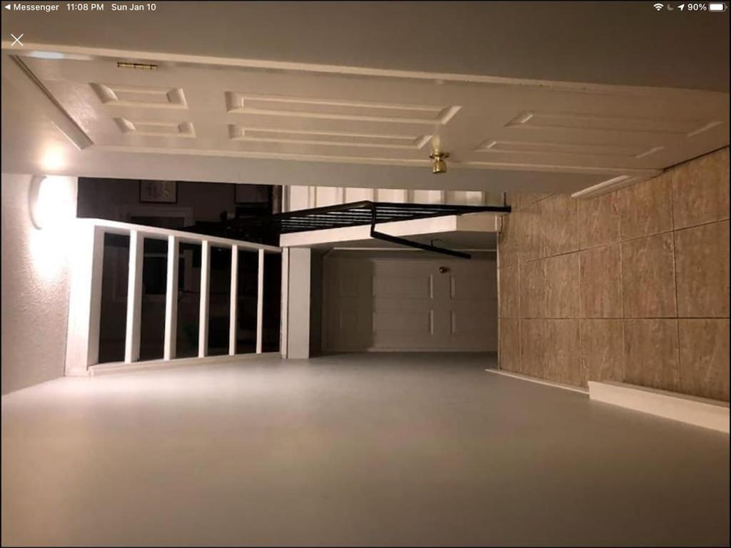 Perfect location walking distance to everywhere - Housity