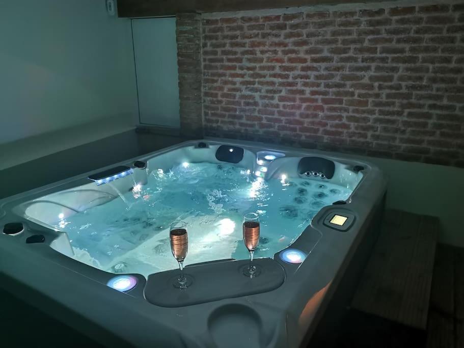 Gîte le jardin secret et Gîte au temps suspendu - Housity