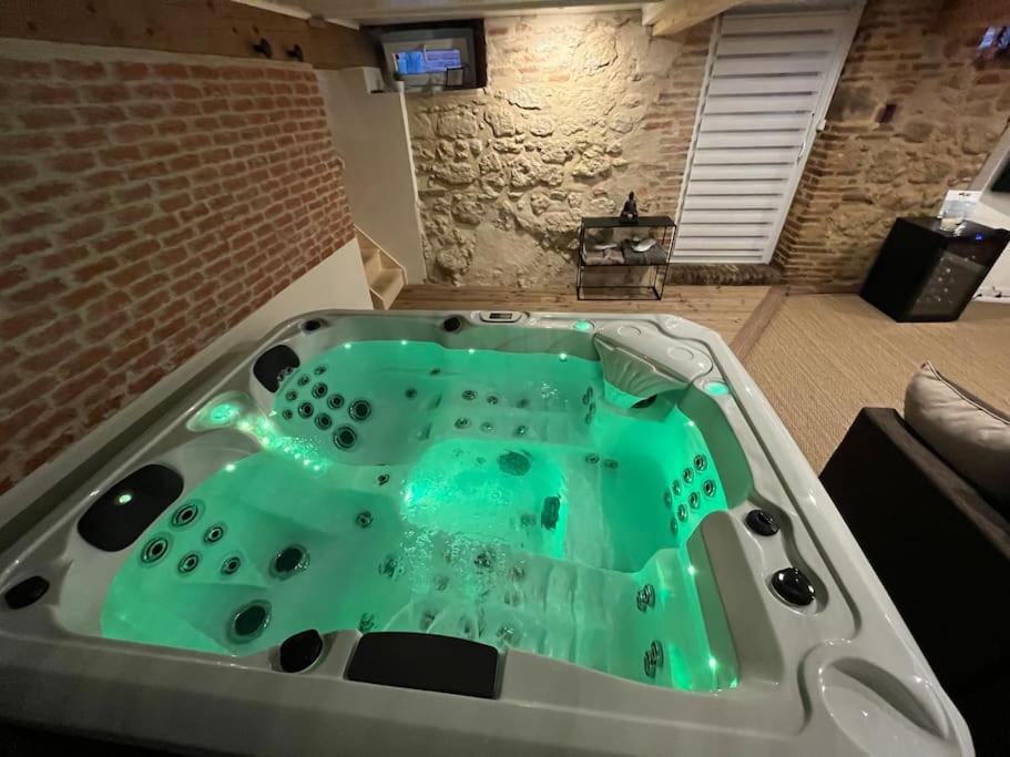 Gîte le jardin secret et Gîte au temps suspendu - Housity